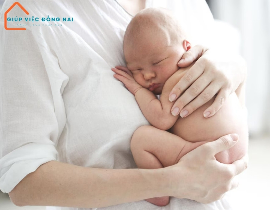 Dịch vụ giúp việc chăm sinh, chăm bé tận tâm giúp bé phát triển một cách toàn diện